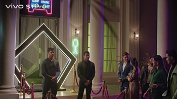 UPGRADE YOUR STYLE BAR WHITE PHONE MASTER